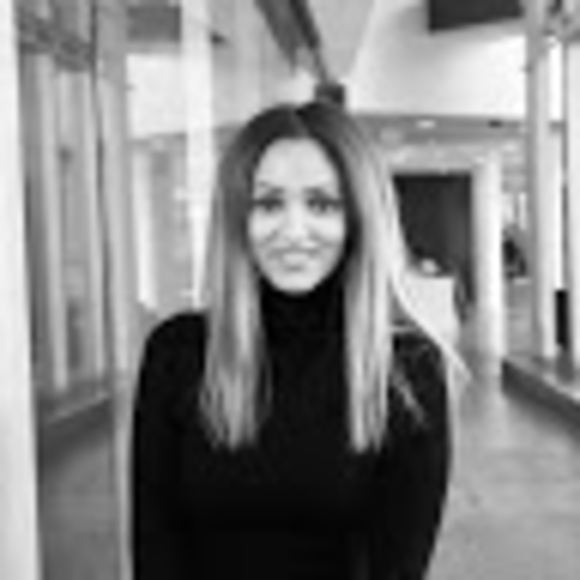 Meet your Posher, Farnaz - Picture 1 of 1